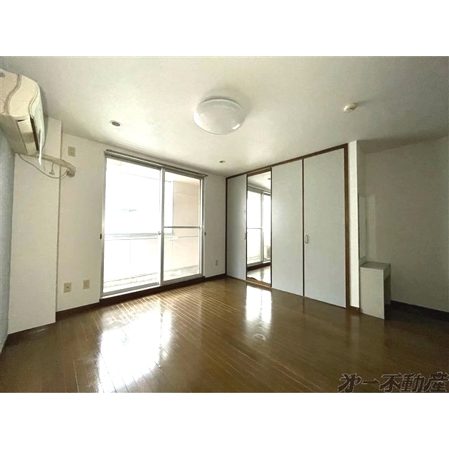 建物外観　洋室