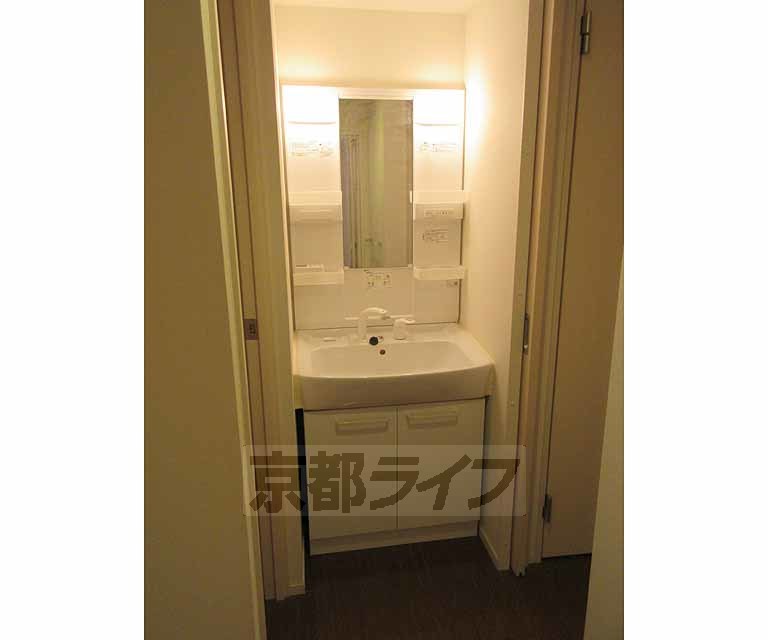 洗面設備　勿論独立洗面です