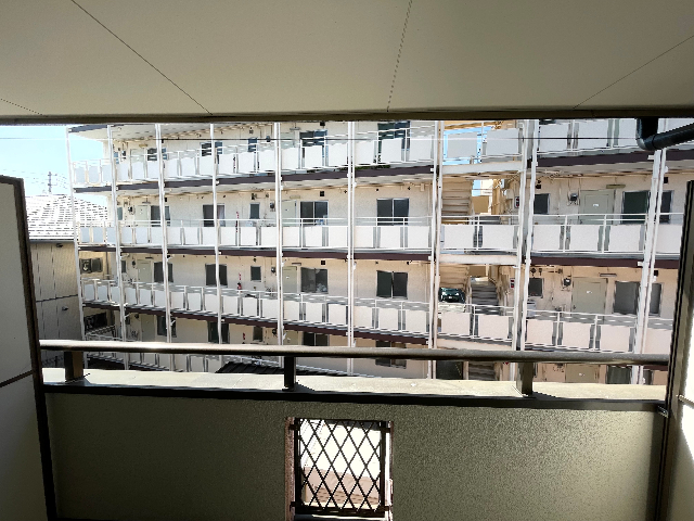 眺望　※室内写真は別室サンプル写真。