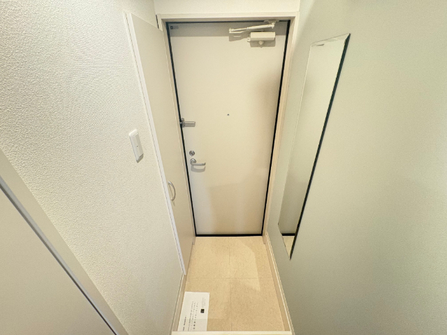 玄関　段差の少ない玄関です。