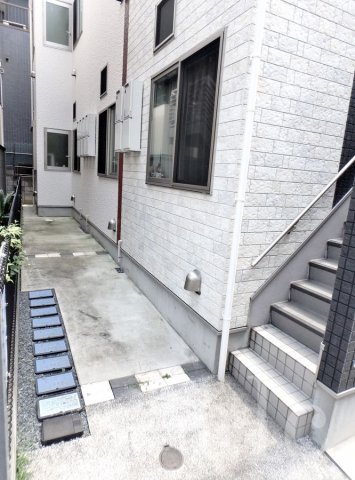 その他共有部分　駐輪スペース　居住者様専用スペース　ゴミなどは管理人様が週に