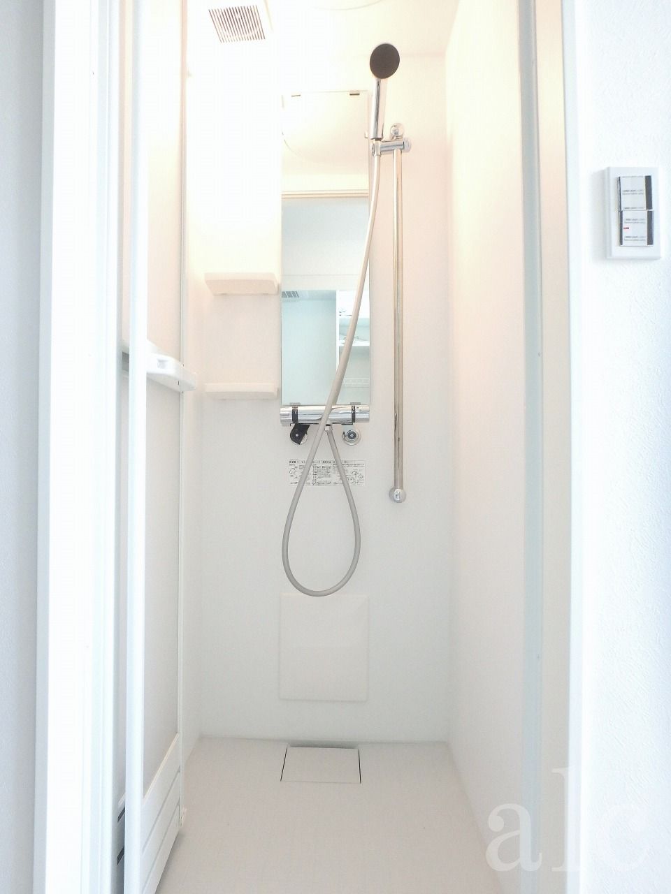 バス・シャワールーム　お手入れカンタンシャワールーム