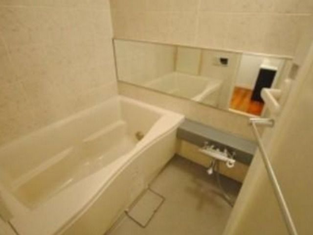 バス・シャワールーム　※別部屋参考写真