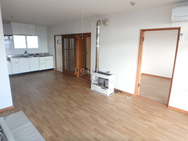 居室・リビング　居間