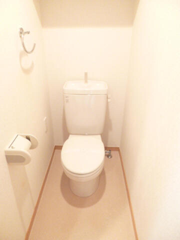 トイレ　同タイプ参考写真