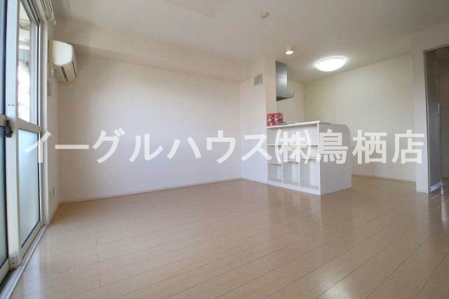 居室・リビング　反転した写真になります