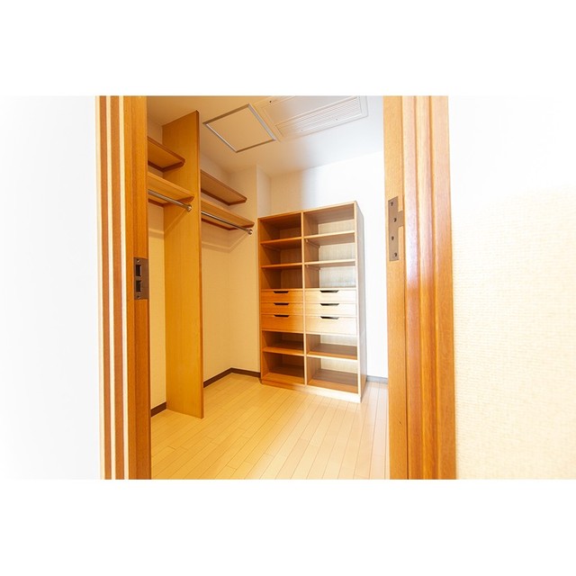 玄関　※写真は同タイプ住戸です。