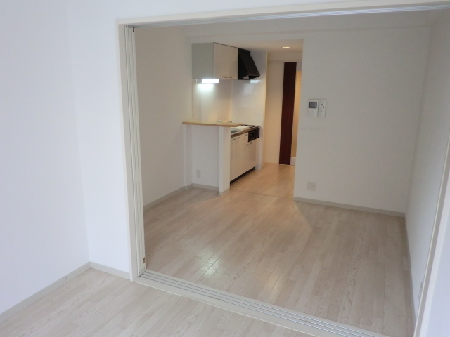 居室・リビング　スタイリッシュなお部屋です。