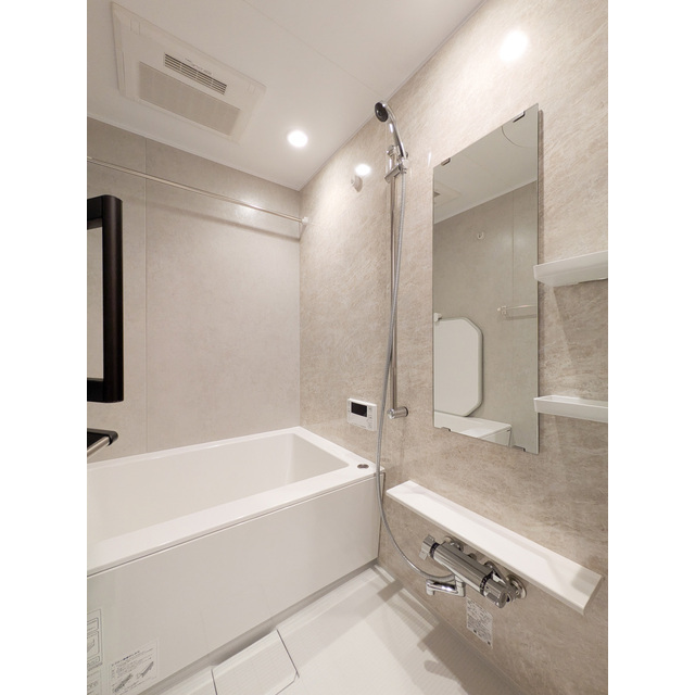 バス・シャワールーム　バス