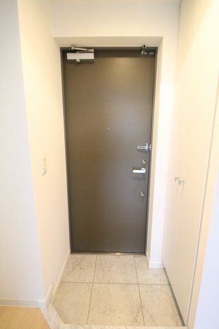 玄関　本郷エーワン東大前　文京区向丘1