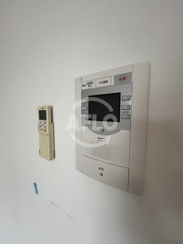 セキュリティ　レオングラン新大阪レジデンス　モニター付きインターホン
