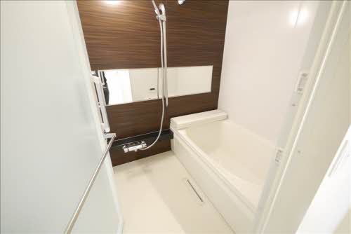 バス・シャワールーム　浴室