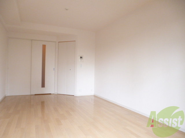 居室・リビング　レイアウトを考えるのが楽しいお部屋です