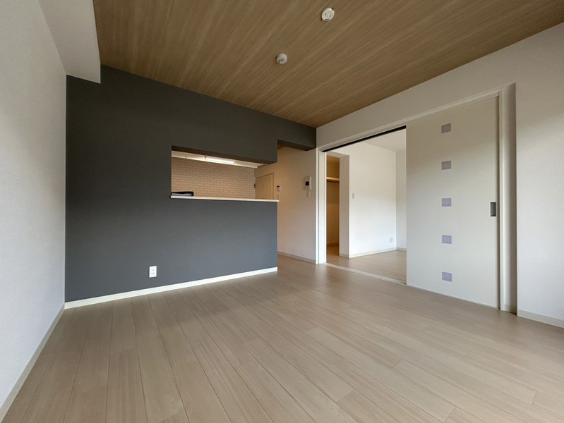 居室・リビング　403号室の写真です