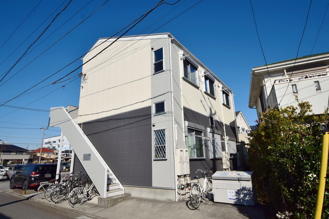 建物外観　～コントラストがお洒落な外観っ～