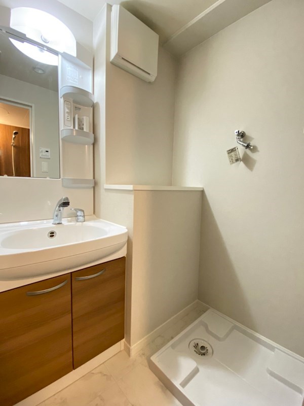 洗面設備　※同物件別部屋参考画像