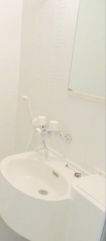 洗面設備　※同仕様写真含む