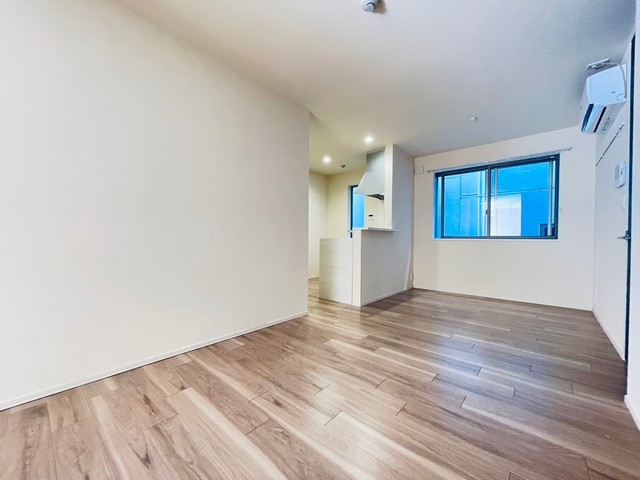 居室・リビング　★キレイなフローリングの角部屋です★