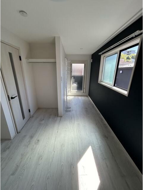 居室・リビング　開放感のあるゆったりとしたお部屋です♪