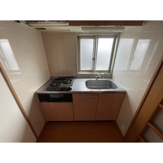 キッチン　同じ間取りの別部屋です。