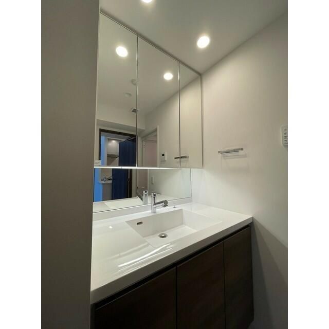 洗面設備　洗面所です