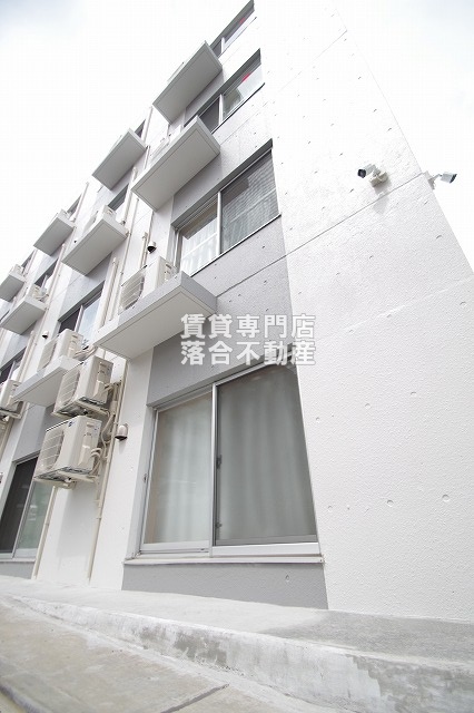 建物外観　2024年築。鉄筋コンクリート造♪