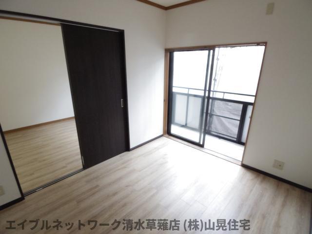 居室・リビング　ゆったりとした居間です