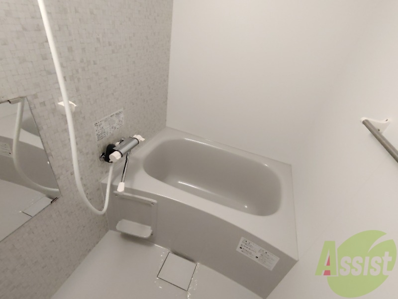 バス・シャワールーム　浴室は綺麗でゆったりとお過ごしいただけます。