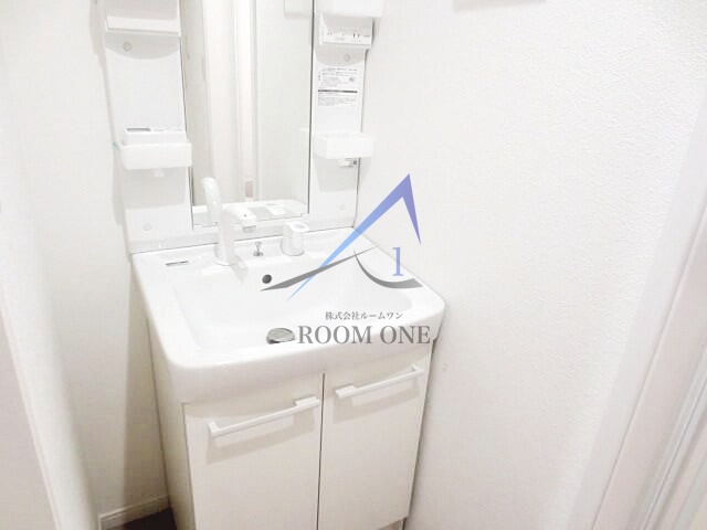 洗面設備　独立洗面台です。