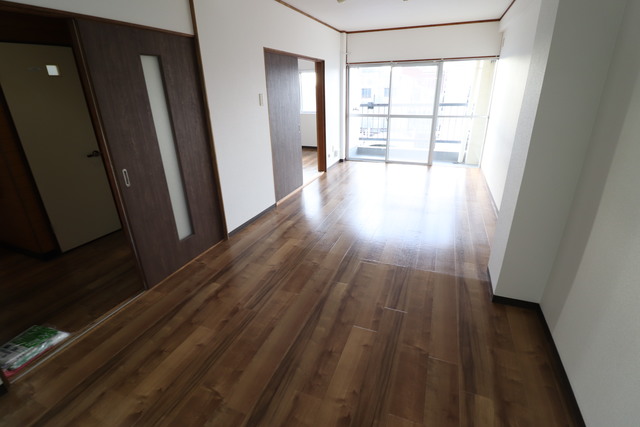 その他部屋・スペース　１０．５帖　リビング