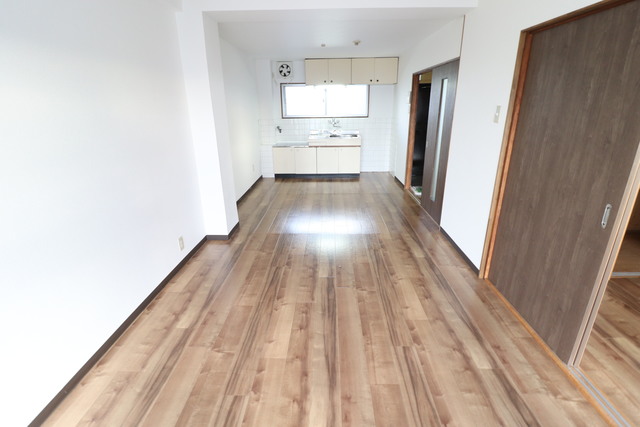 居室・リビング　１０．５帖　リビング