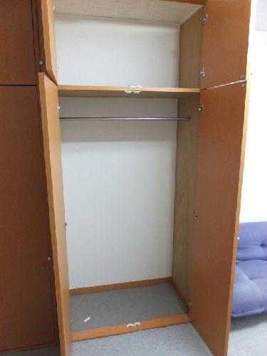 収納　同じサイズの収納が隣にもう一つ