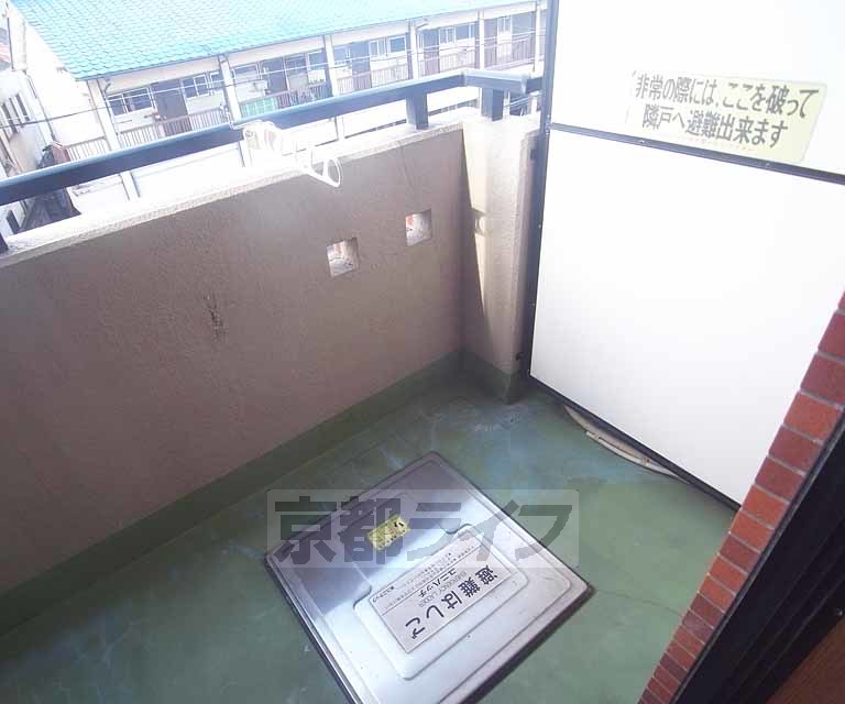 バルコニー　日当たり良好です。