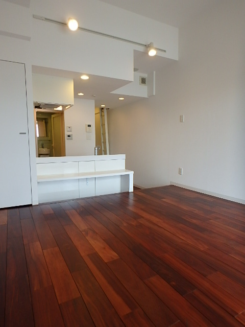 居室・リビング　ダウンライトがお洒落。。