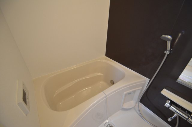 バス・シャワールーム　追い焚き機能付き