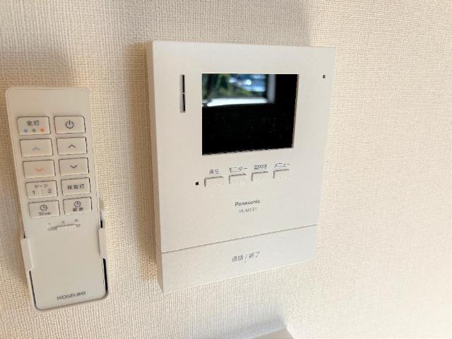 セキュリティ　カメラ付インターホン（イメージ）