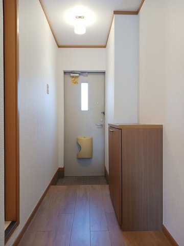 玄関　落ち着いた玄関です