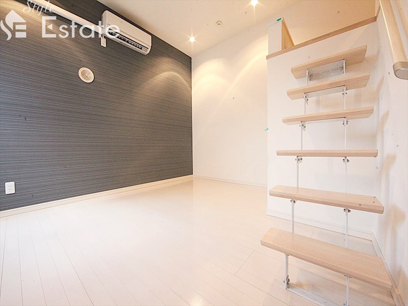 居室・リビング　内装