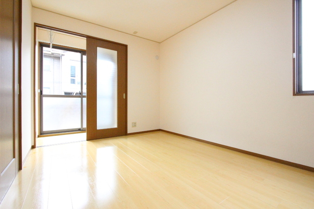 その他部屋・スペース　南側洋室