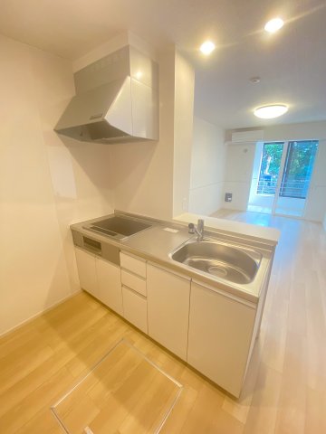 キッチン　※同タイプの写真となります。