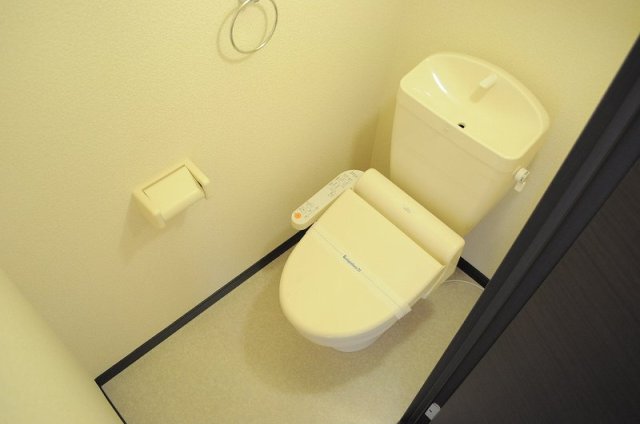 その他　温水洗浄便座付きトイレ