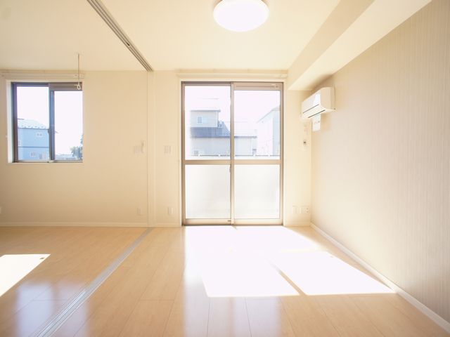 居室・リビング　会話をしながらお料理できる対面キッチンです♪