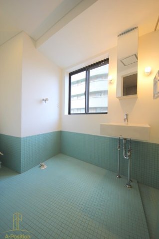 洗面設備　是空DOSHIN