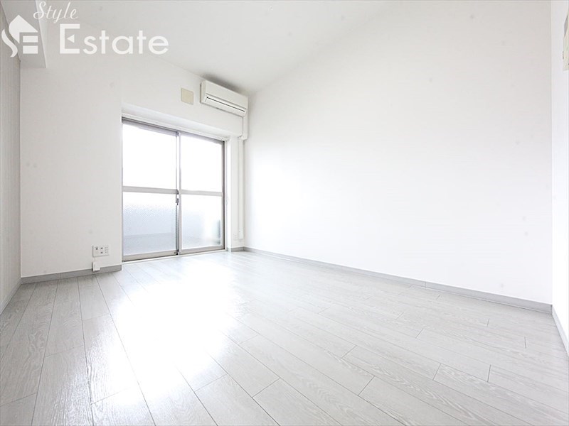 居室・リビング　内装