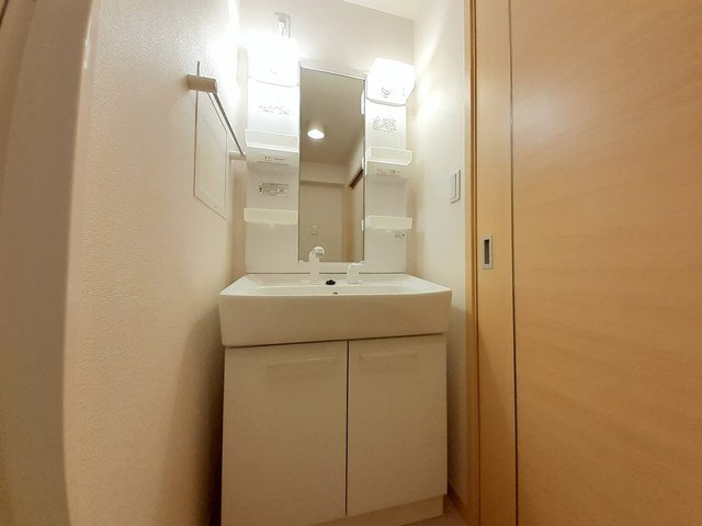 洗面設備　忙しい朝には欠かせない洗面所です