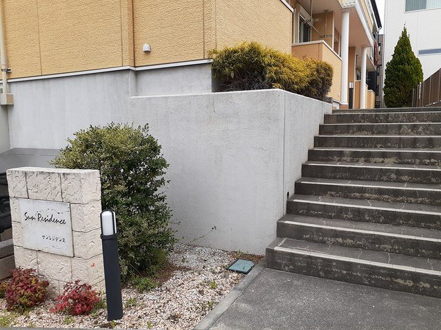 エントランス　清潔なエントランスです