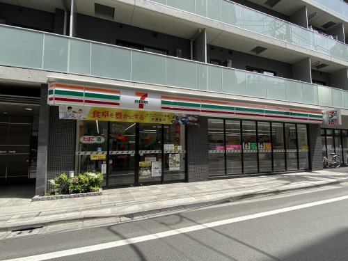 コンビニ　セブンイレブン 池袋3丁目東店（コンビニ）まで118m