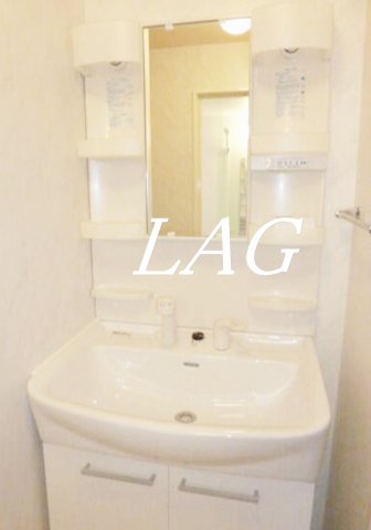 洗面設備　洗面台です。