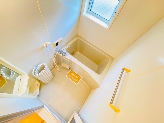 バス・シャワールーム　同一建物内２０２号室内装写真転載