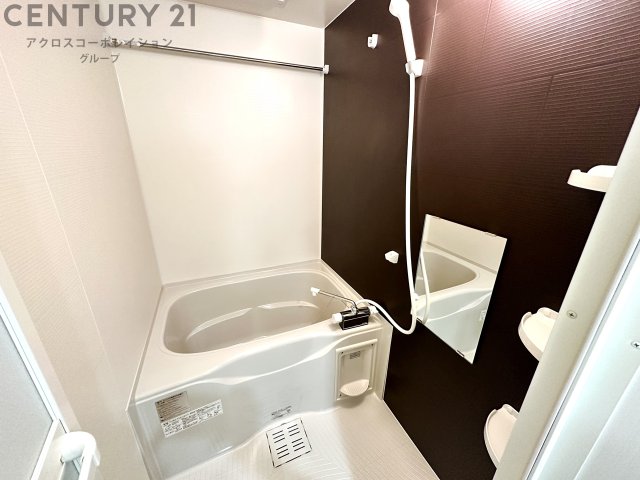 バス・シャワールーム　便利な浴室乾燥機付き♪